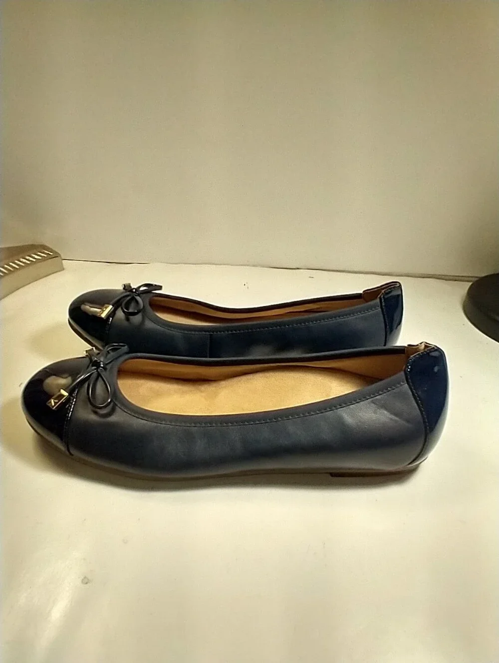Vionic Minna Blue Leather Comfort Ballet Flats Women's sz 8.5.